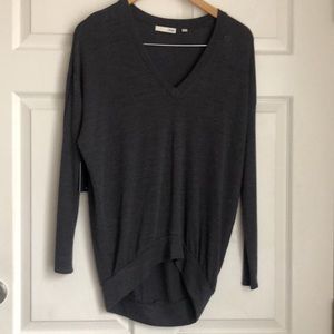 NEW ARITZIA WILFRED FREE Devinette VNeck Long Sleeve Shirt Gray OVERSIZED XXS